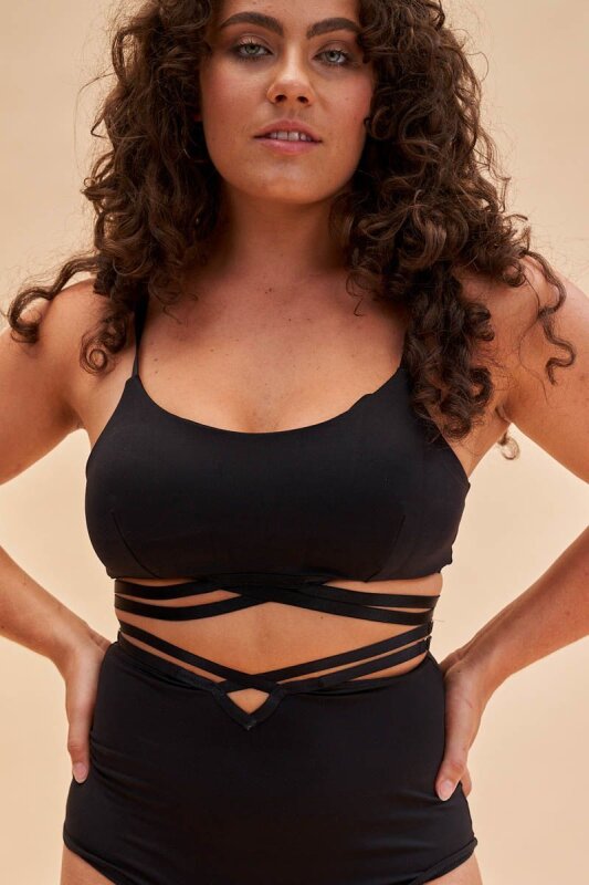Lunalae Top Poppy Strappy Schwarz