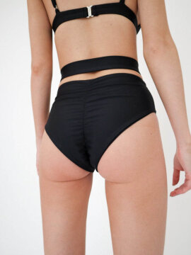 FANNA Shorts X Schwarz M