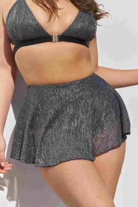 Lunalae Shorts Free Flow Silber–Schwarz Pleat Mesh L