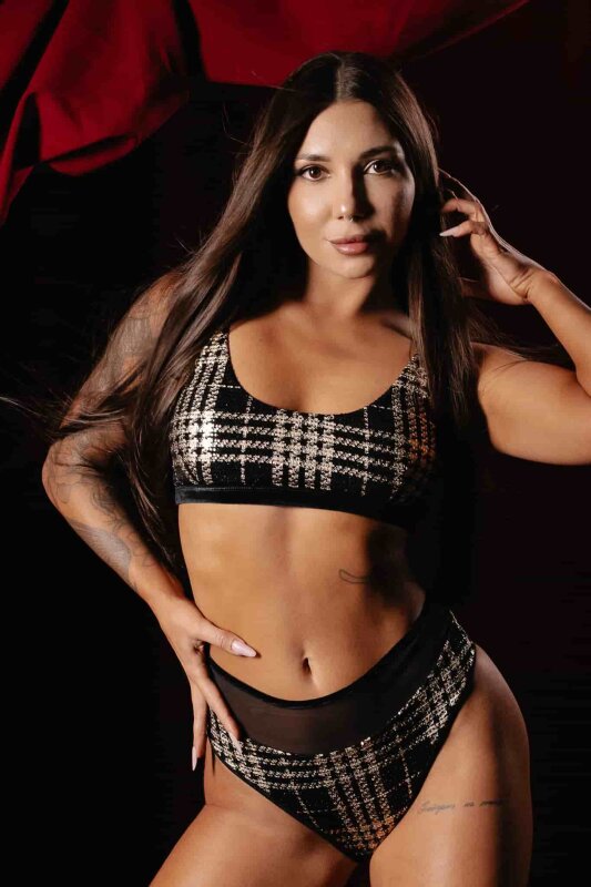 Polerina Shorts Nixa Schwarz Gold kariert