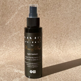 Dancing Dust Grip Make Me Dewy für normale bis trockene Haut Black Range