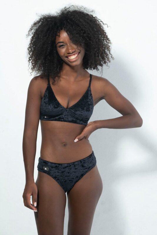 RAD Peru Velvet Shorts Black M